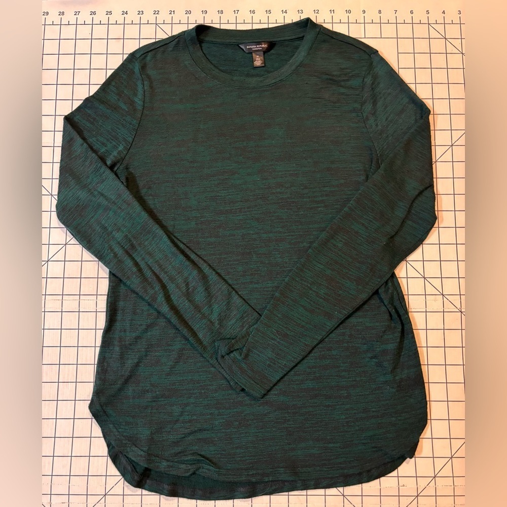 Banana Republic Men’s Size Medium Green/Black Luxspun Long Sleeve Shirt‎